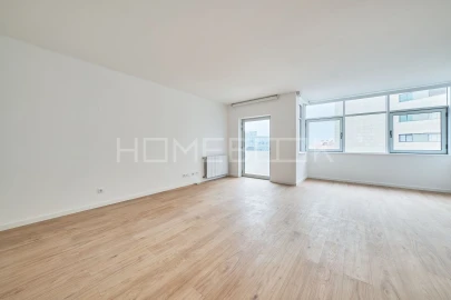 Apartamento T3 para Arrendamento em Parque das Nações