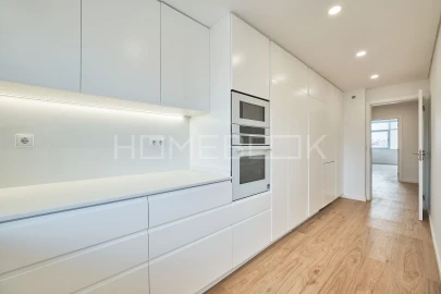Apartamento T3 para Arrendamento em Parque das Nações