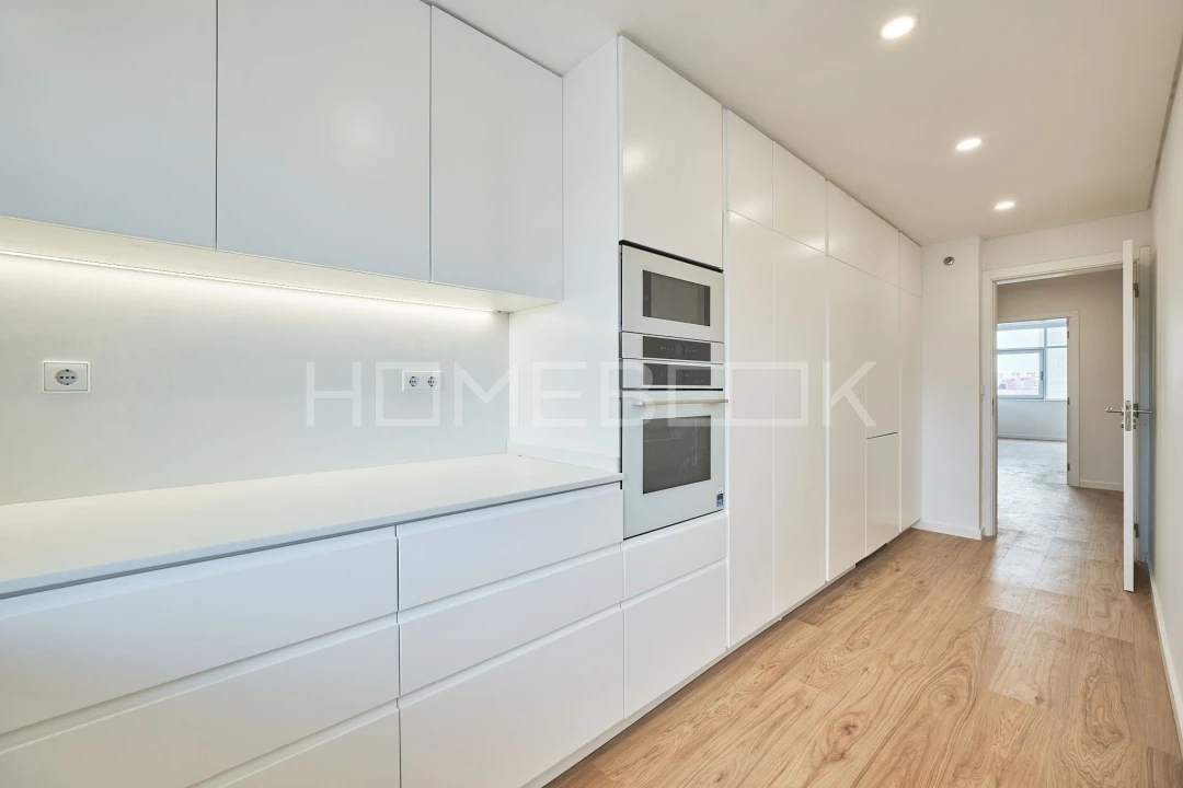 Apartamento T3 para Arrendamento em Parque das Nações Foto 19