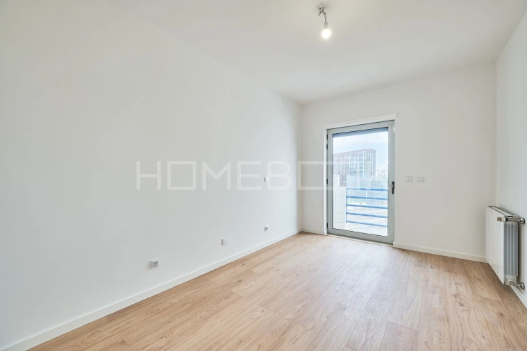 Apartamento T3 para Arrendamento em Parque das Nações Foto 17