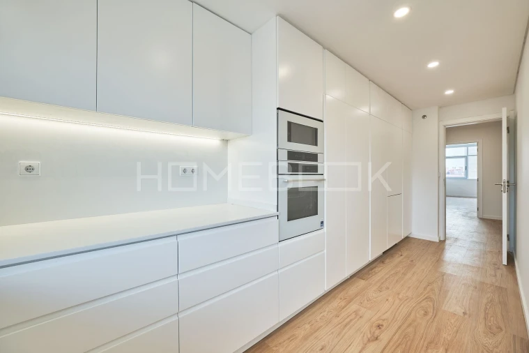 Apartamento T3 para Arrendamento em Parque das Nações Foto 19