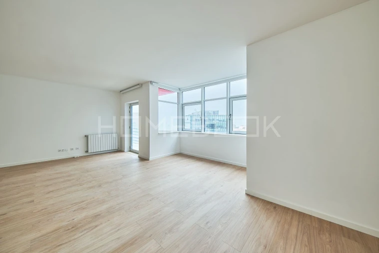 Apartamento T3 para Arrendamento em Parque das Nações Foto 7