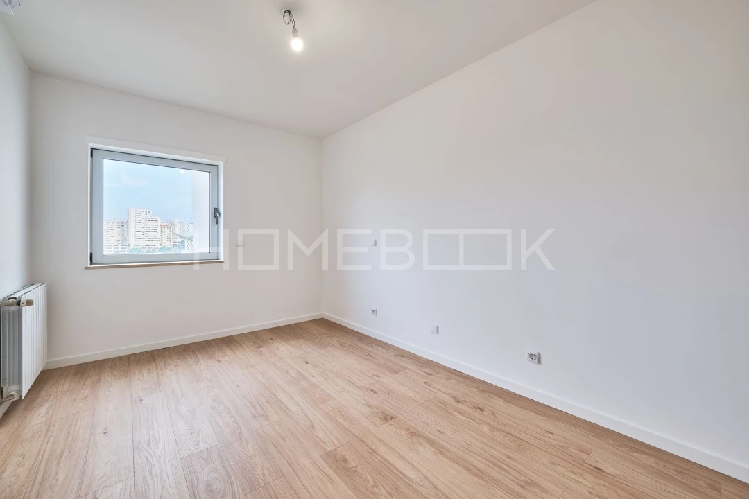 Apartamento T3 para Arrendamento em Parque das Nações Foto 16