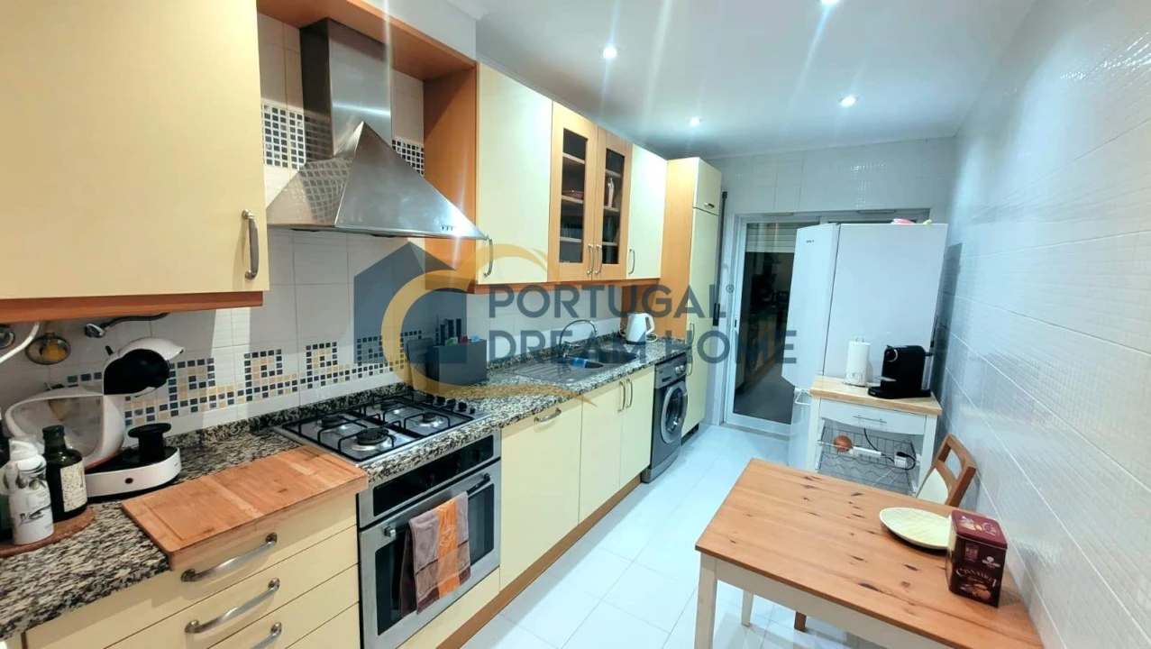 Apartamento T2 para Venda em Albufeira e Olhos de Água Foto 2