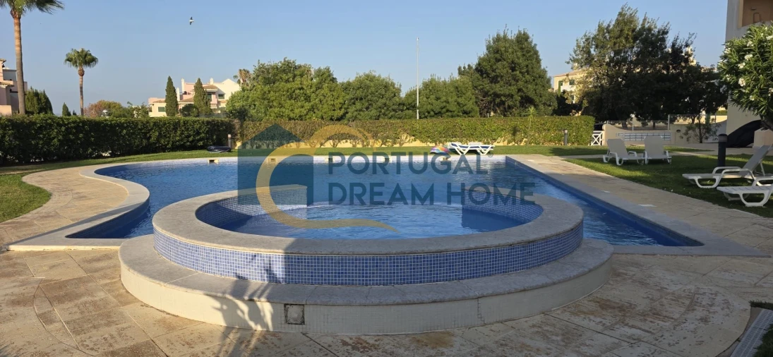Apartamento T2 para Venda em Albufeira e Olhos de Água Foto 20
