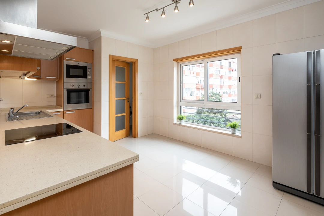 Apartamento T2 para Arrendamento em Agualva e Mira-Sintra Foto 7