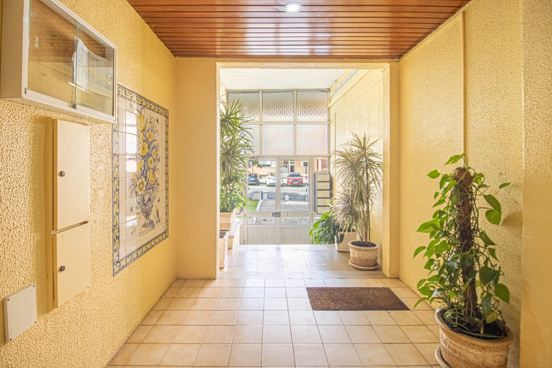Apartamento T2 para Venda em Amora Foto 21