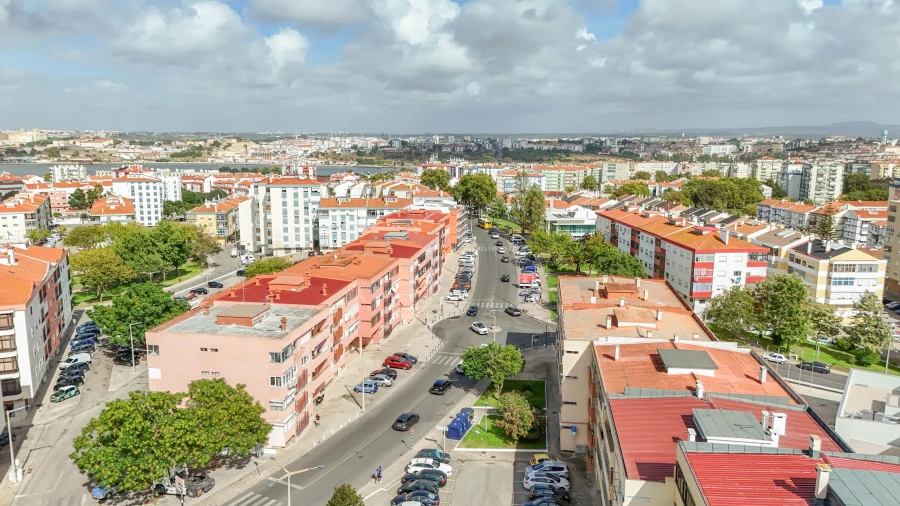 Apartamento T2 para Venda em Amora Foto 23
