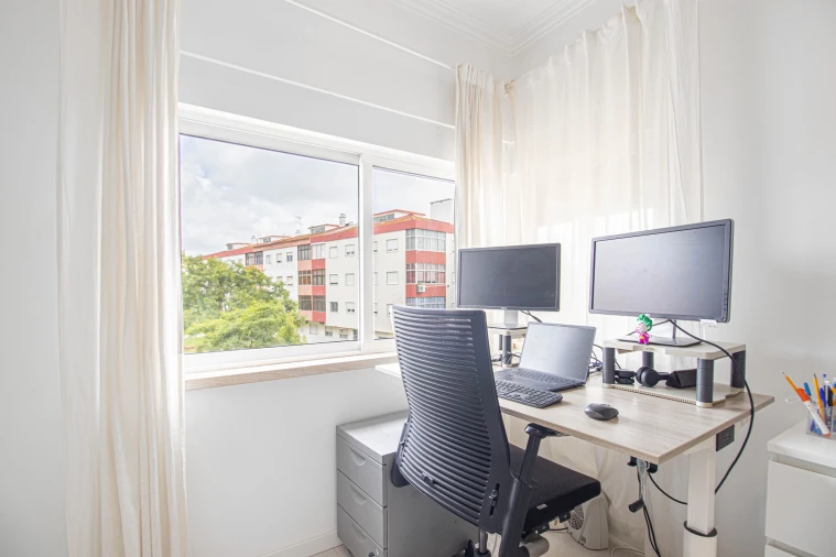 Apartamento T2 para Venda em Amora Foto 16