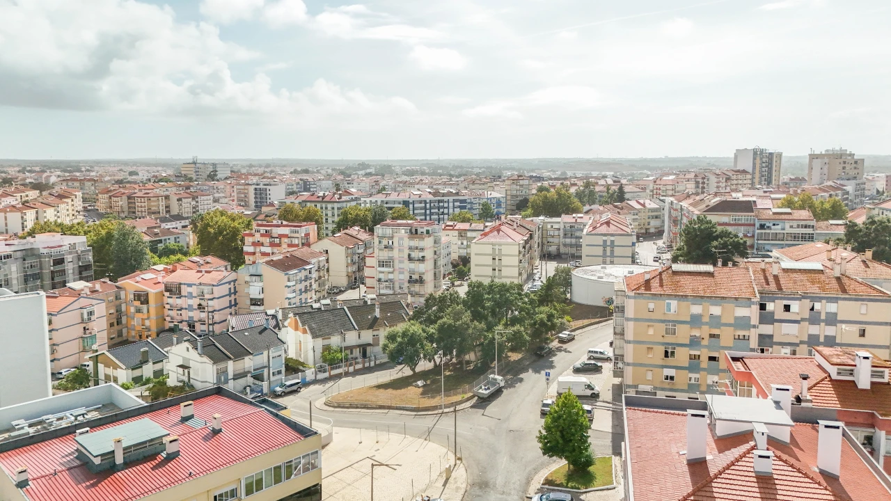 Apartamento T2 para Venda em Amora Foto 29
