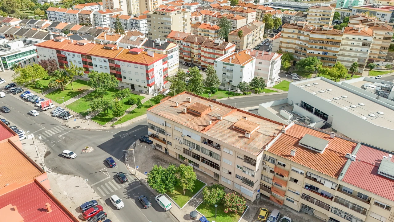 Apartamento T2 para Venda em Amora Foto 27