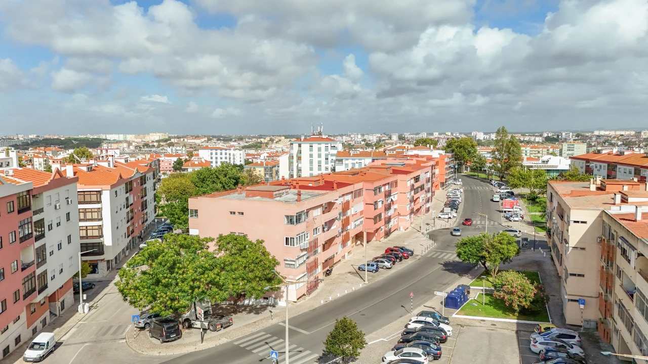 Apartamento T2 para Venda em Amora Foto 30