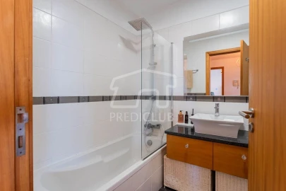 Apartamento T2 para Venda em São Martinho
