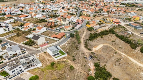 Moradia T4 para Venda em São Domingos de Rana