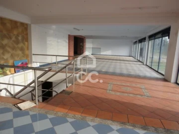 Armazém para Venda em Quinta do Anjo