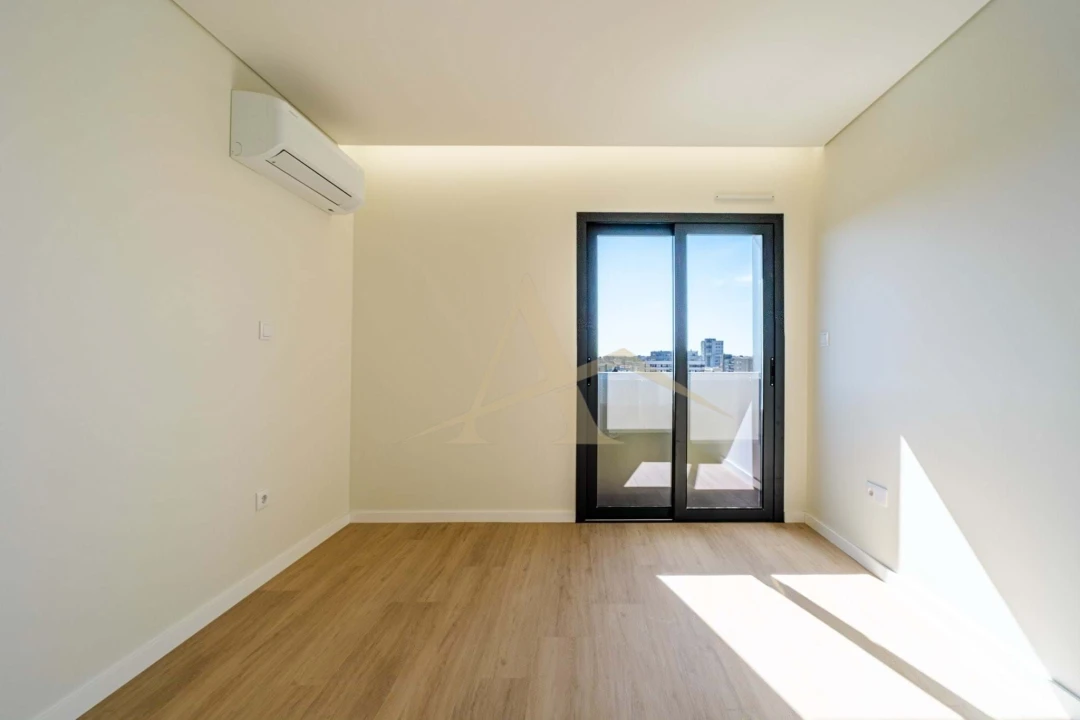 Apartamento T3 para Venda em Santa Marinha Foto 17