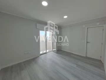 Apartamento T2 para Venda em Setubal (São Sebastião)