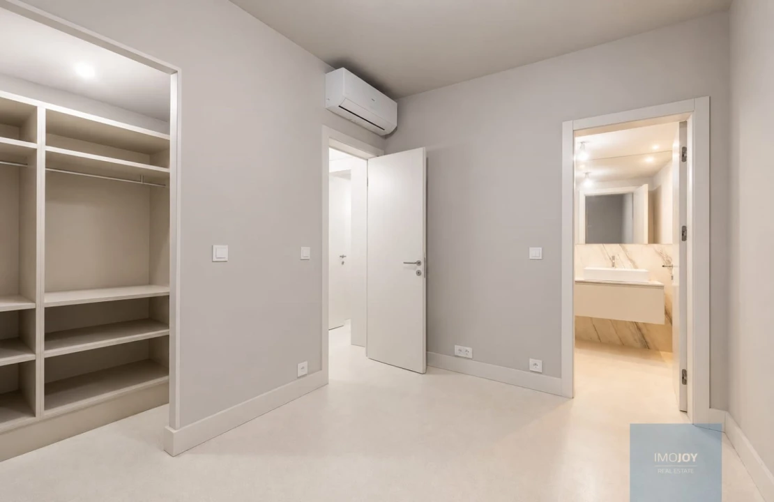 Apartamento T1 para Venda em Cedofeita, Santo Ildefonso, Sé, Miragaia, São Nicolau e Vitória Foto 16