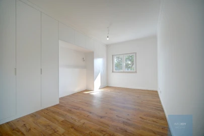 Apartamento T5 para Arrendamento em Cascais e Estoril
