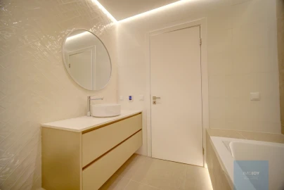 Apartamento T5 para Arrendamento em Cascais e Estoril