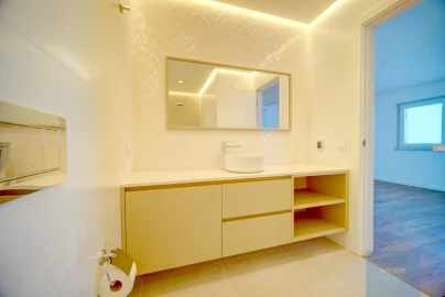Apartamento T5 para Arrendamento em Cascais e Estoril
