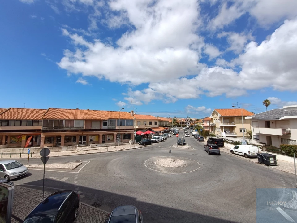 Apartamento T3 para Arrendamento em São Domingos de Rana Foto 11