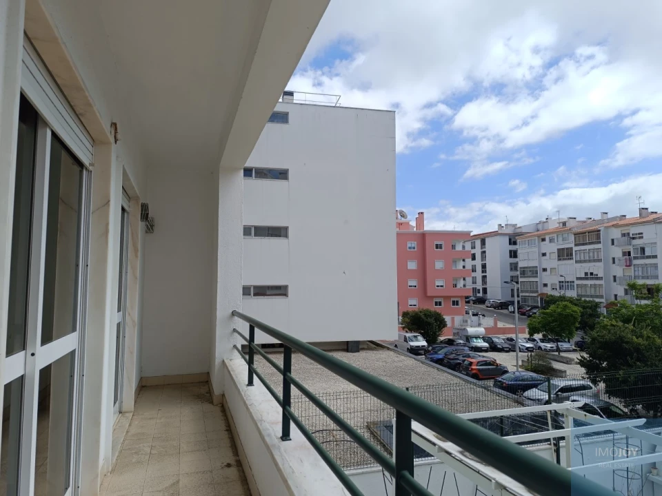 Apartamento T3 para Arrendamento em São Domingos de Rana Foto 20