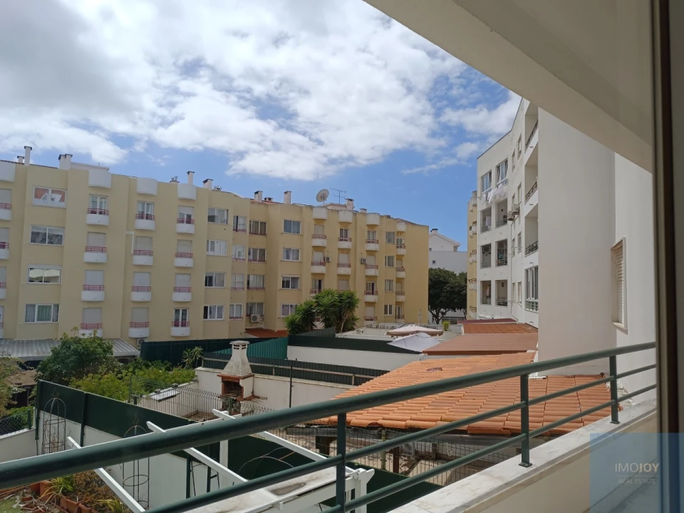 Apartamento T3 para Arrendamento em São Domingos de Rana Foto 24