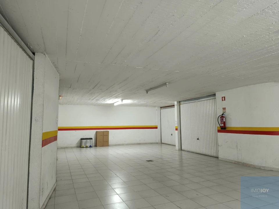 Apartamento T3 para Arrendamento em São Domingos de Rana Foto 37