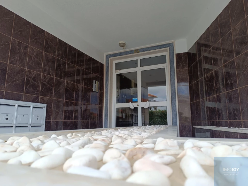 Apartamento T3 para Arrendamento em São Domingos de Rana Foto 42