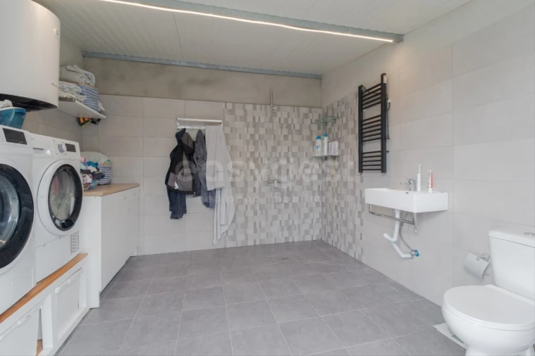 Moradia T4 para Venda em Alhos Vedros Foto 16