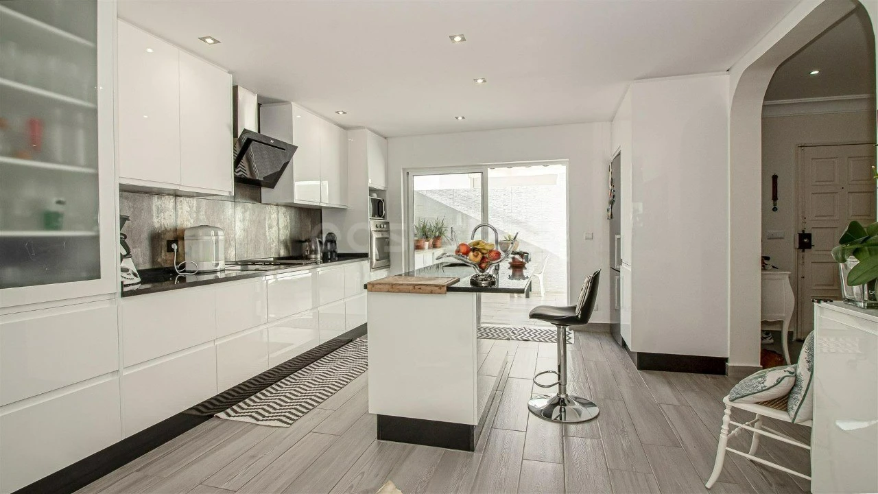 Apartamento T4 para Venda em Vila Real de Santo Antonio Foto 2