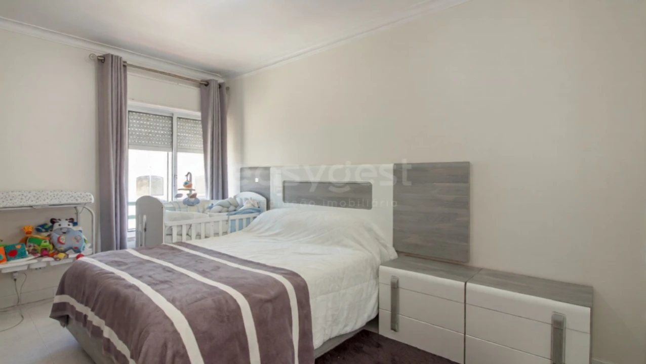 Apartamento T4 para Venda em Vila Real de Santo Antonio Foto 7