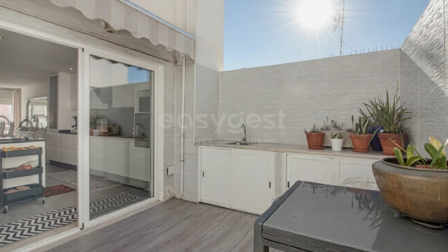 Apartamento T4 para Venda em Vila Real de Santo Antonio Foto 3