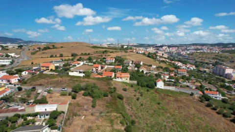 Terreno para Venda em Cacém e São Marcos