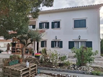 Moradia T5 para Venda em Porto de Mós - São João Baptista e São Pedro