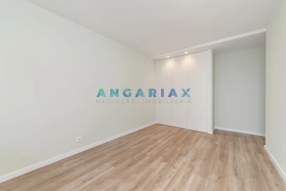Apartamento T4 para Venda em Leiria, Pousos, Barreira e Cortes