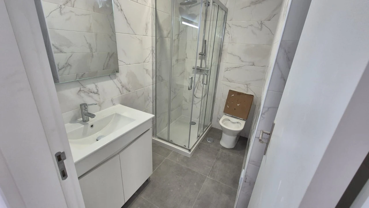 Apartamento T3 para Venda em Massamá e Monte Abraão Foto 16