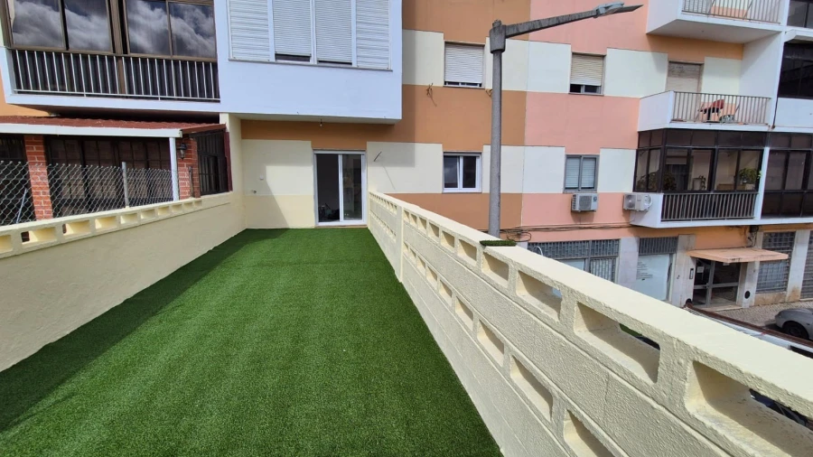 Apartamento T3 para Venda em Massamá e Monte Abraão
