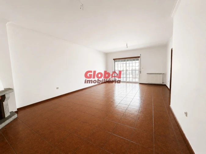 Moradia T4 para Venda em Abraveses Foto 7