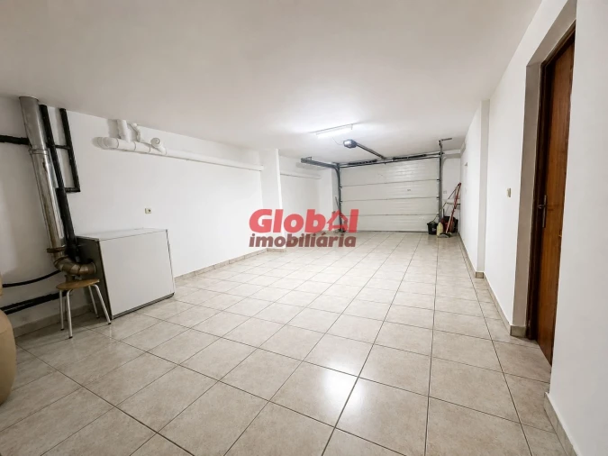 Moradia T4 para Venda em Abraveses Foto 17