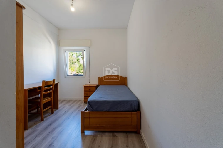 Apartamento T4 para Venda em Marrazes e Barosa Foto 23