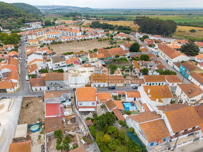 Moradia T2 para Venda em Vale de Santarem Foto 37
