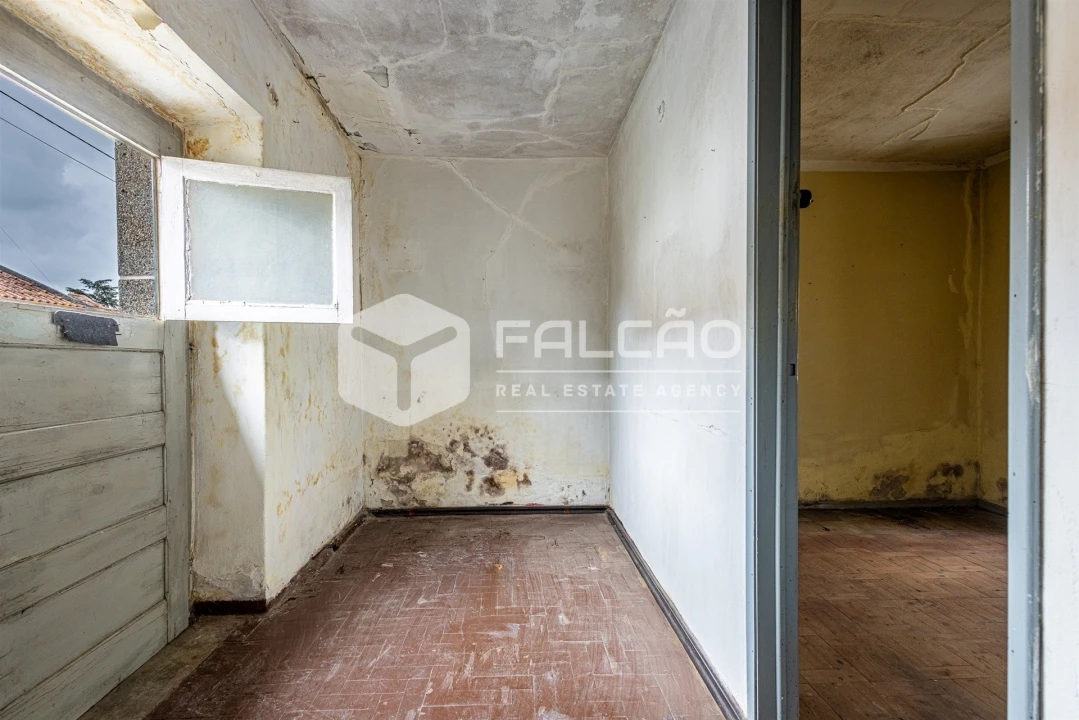 Moradia T2 para Venda em Vale de Santarem Foto 69