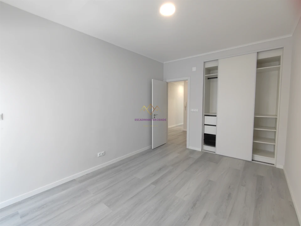 Apartamento T2 para Venda em Oeiras e São Julião da Barra, Paço de Arcos e Caxias Foto 7