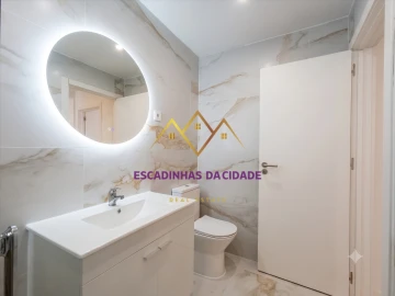Apartamento T2 para Venda em Queluz e Belas