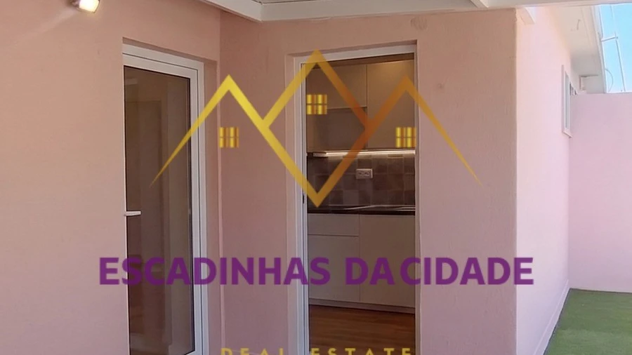 Apartamento T2 para Venda em Queluz e Belas