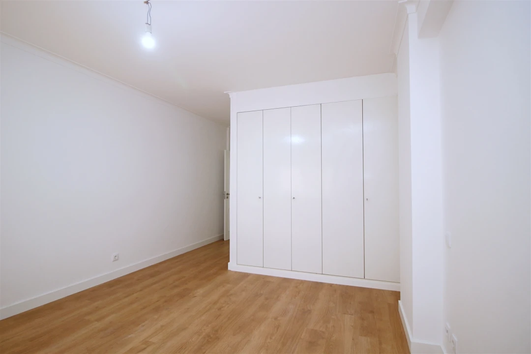 Apartamento T3 para Venda em São Domingos de Benfica Foto 24
