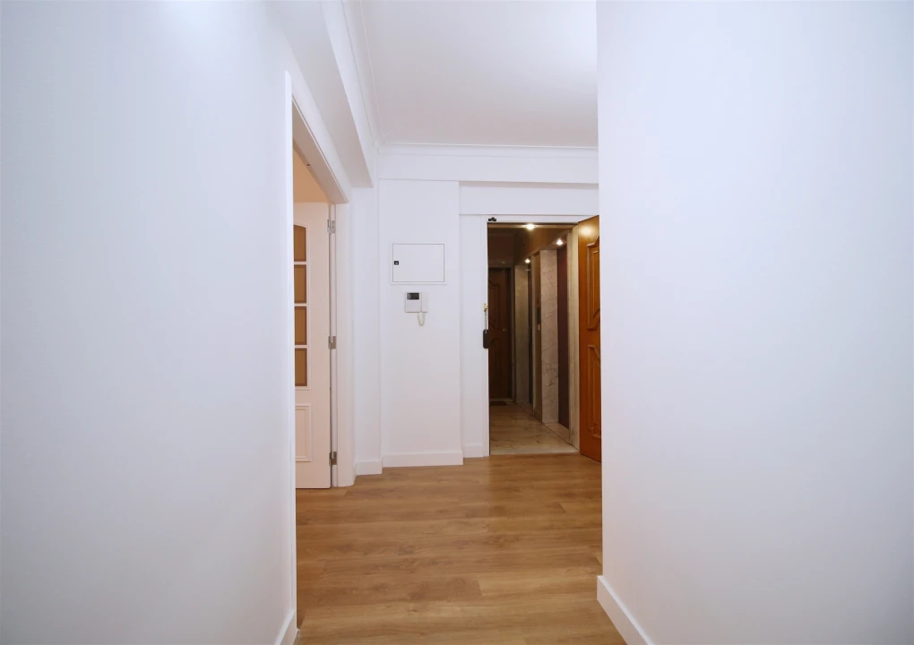 Apartamento T3 para Venda em São Domingos de Benfica Foto 28