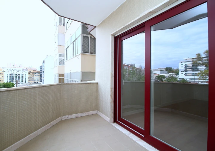 Apartamento T3 para Venda em São Domingos de Benfica Foto 11